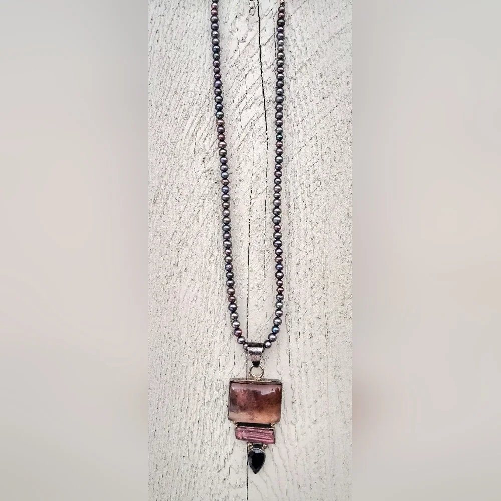 Vintage Genuine Pearl Necklace With 925 Sterling Silver Gemstone Pendant